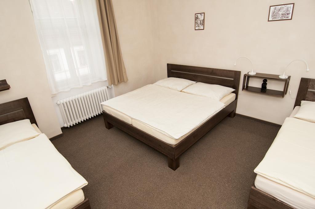 Hotel Beranek บลาทนา ภายนอก รูปภาพ