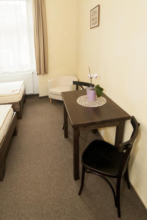 Hotel Beranek บลาทนา ภายนอก รูปภาพ