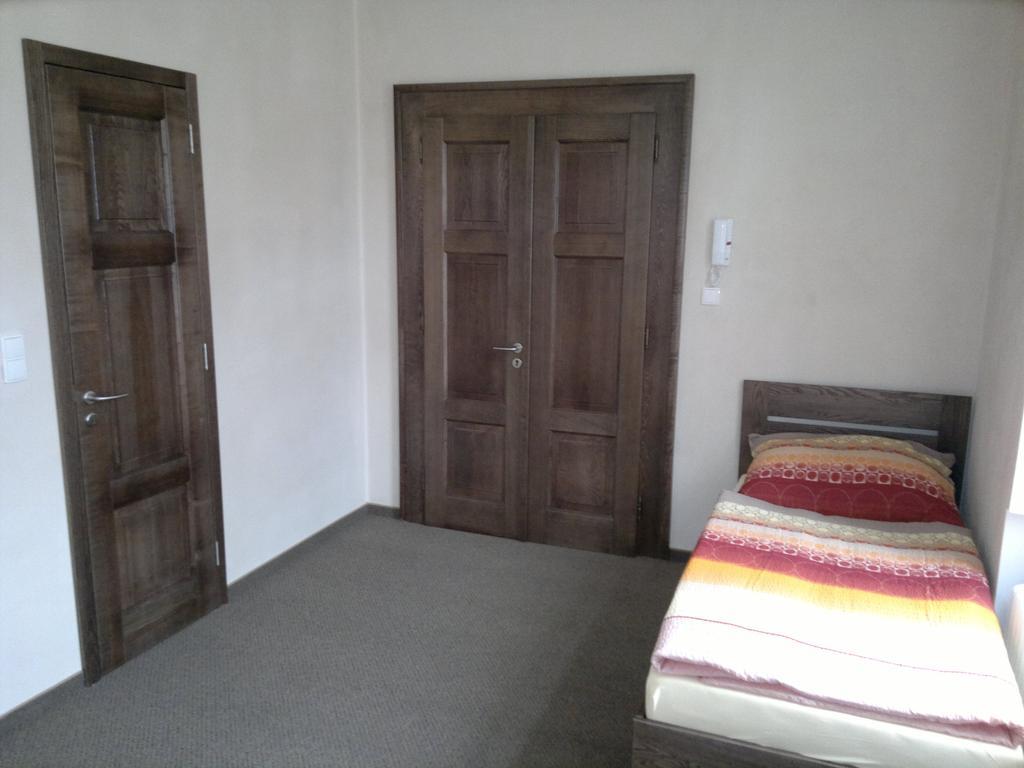 Hotel Beranek บลาทนา ภายนอก รูปภาพ